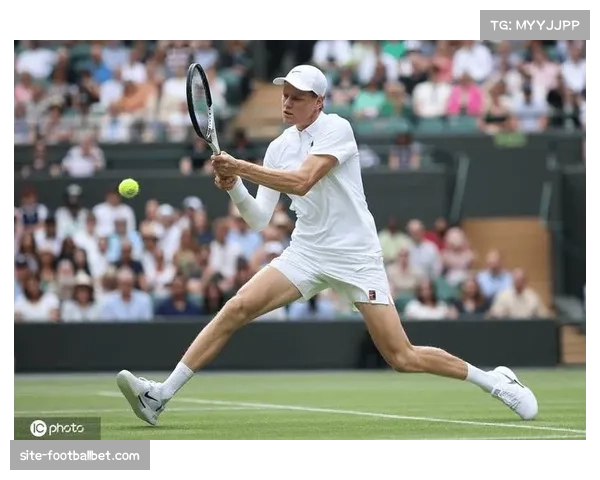 辛纳小组赛三战全胜未失一盘 强势晋级都灵四强